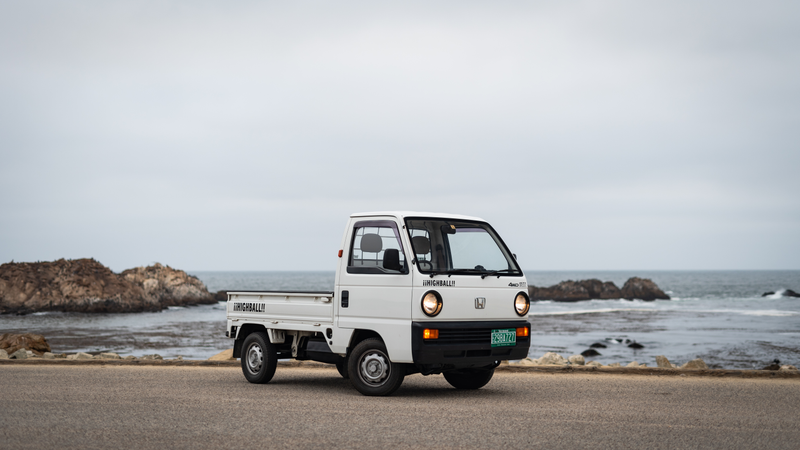 Illustration for article titled A Honda Kei Truck Is The Best Way To Do Monterey Car Week